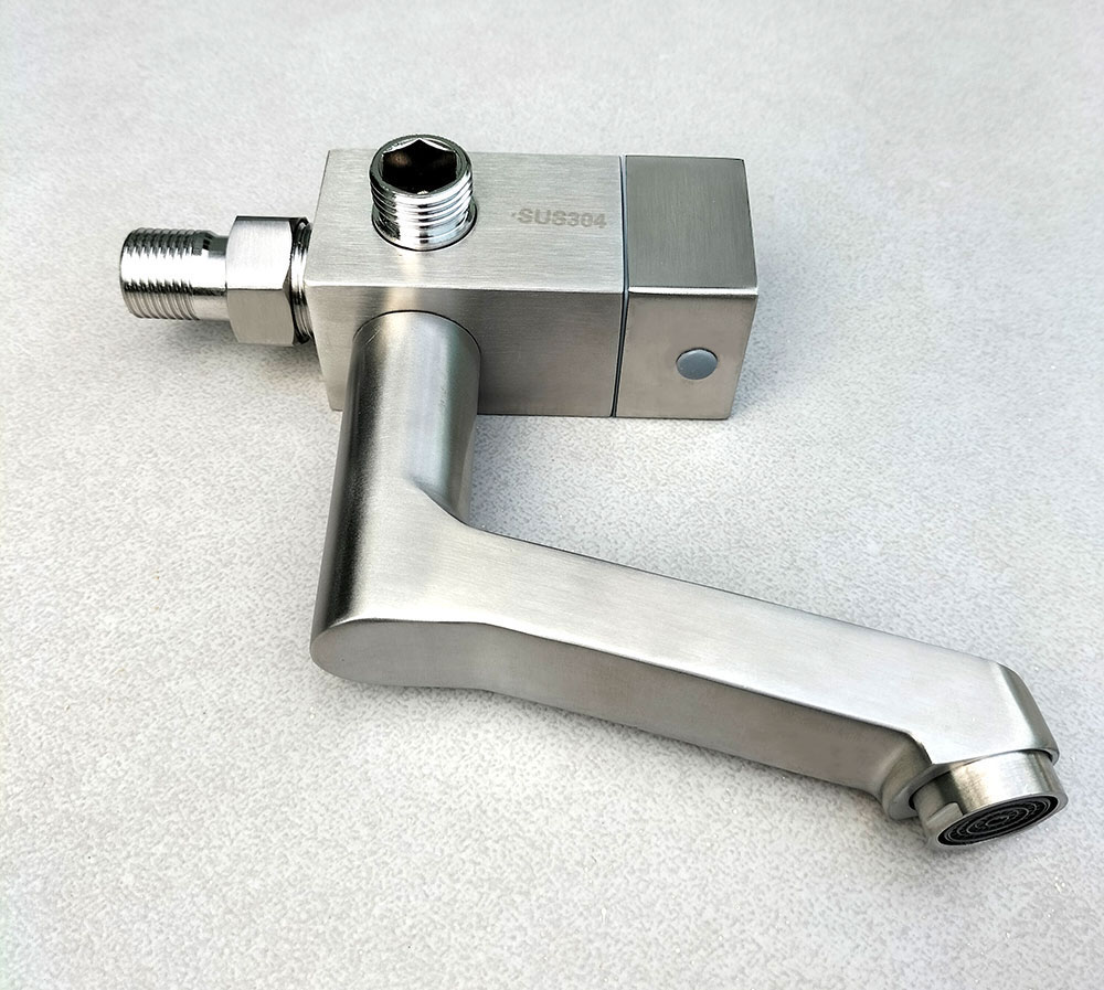 sen cây tắm đứng lạnh inox 304 DSCI 08